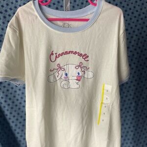 Cinnamoroll Women’s Small Graphic T-Shirt NWT